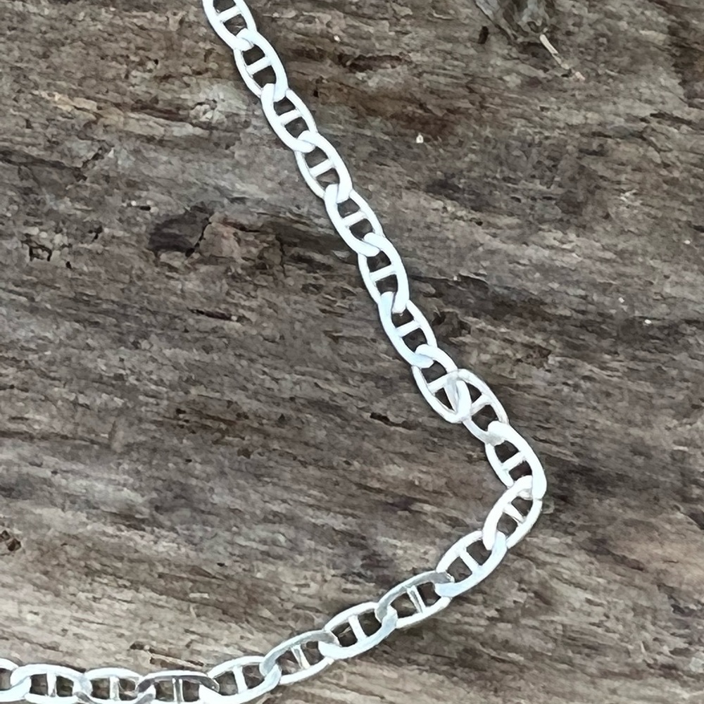 Authentic Sterling Silver .925  Mariner Link Chain 18” length. 3 mm thick